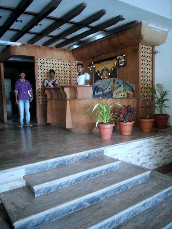 Hotel Sai Galaxy Inn Shirdi Eksteriør billede