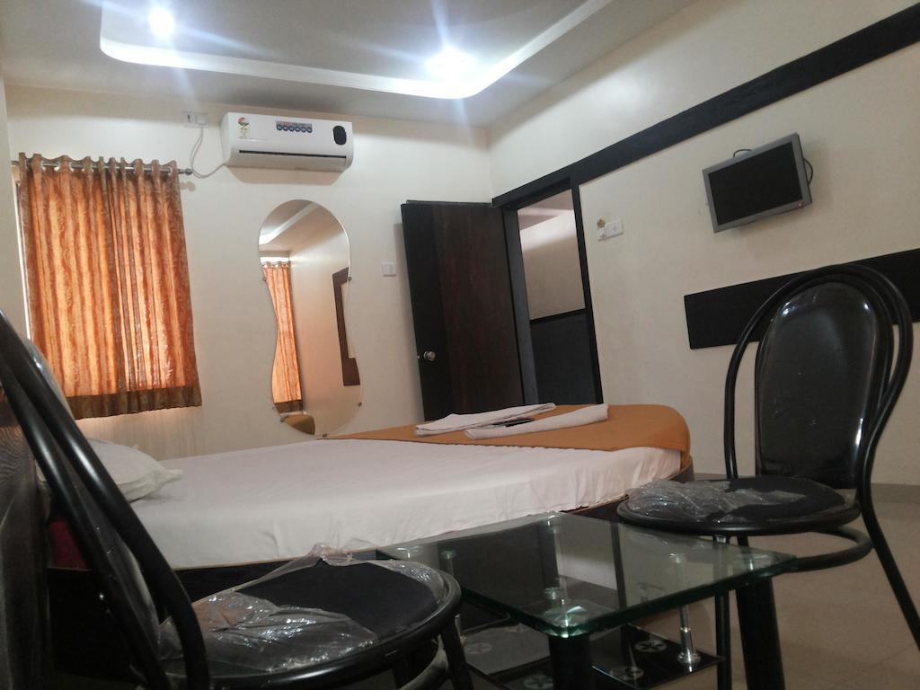 Hotel Sai Galaxy Inn Shirdi Værelse billede