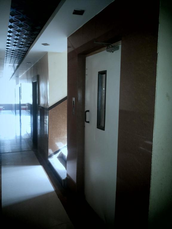 Hotel Sai Galaxy Inn Shirdi Eksteriør billede