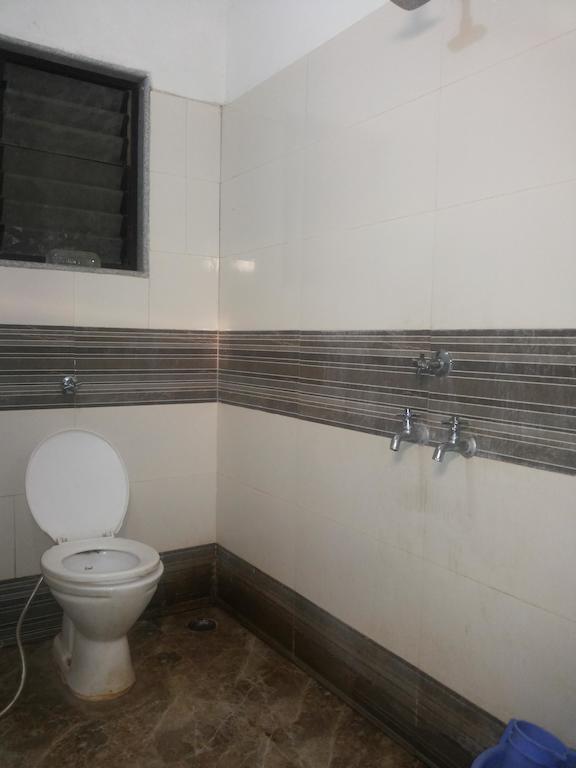 Hotel Sai Galaxy Inn Shirdi Værelse billede